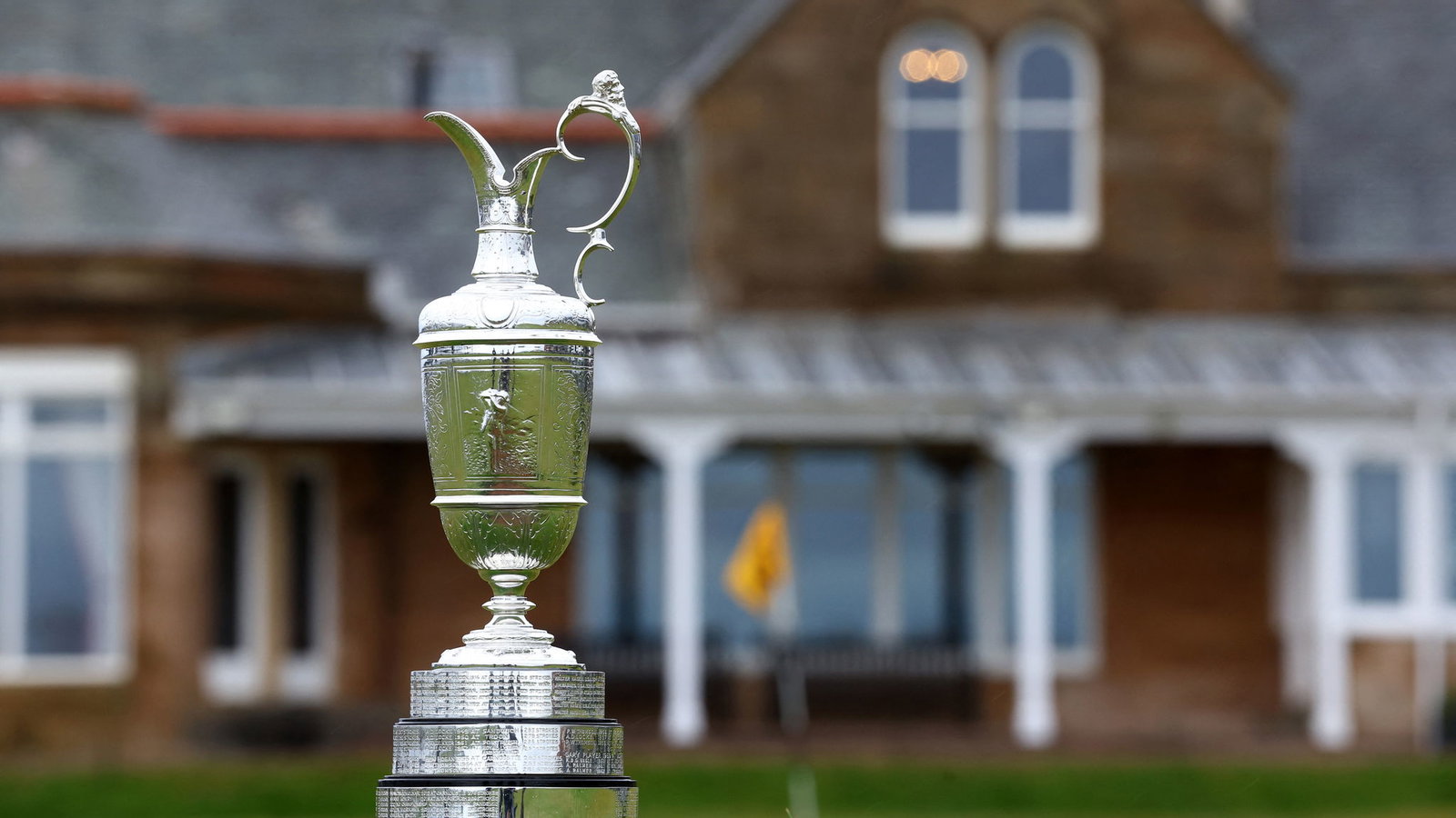 Mark Calcavecchia won the 1989 Open Championship